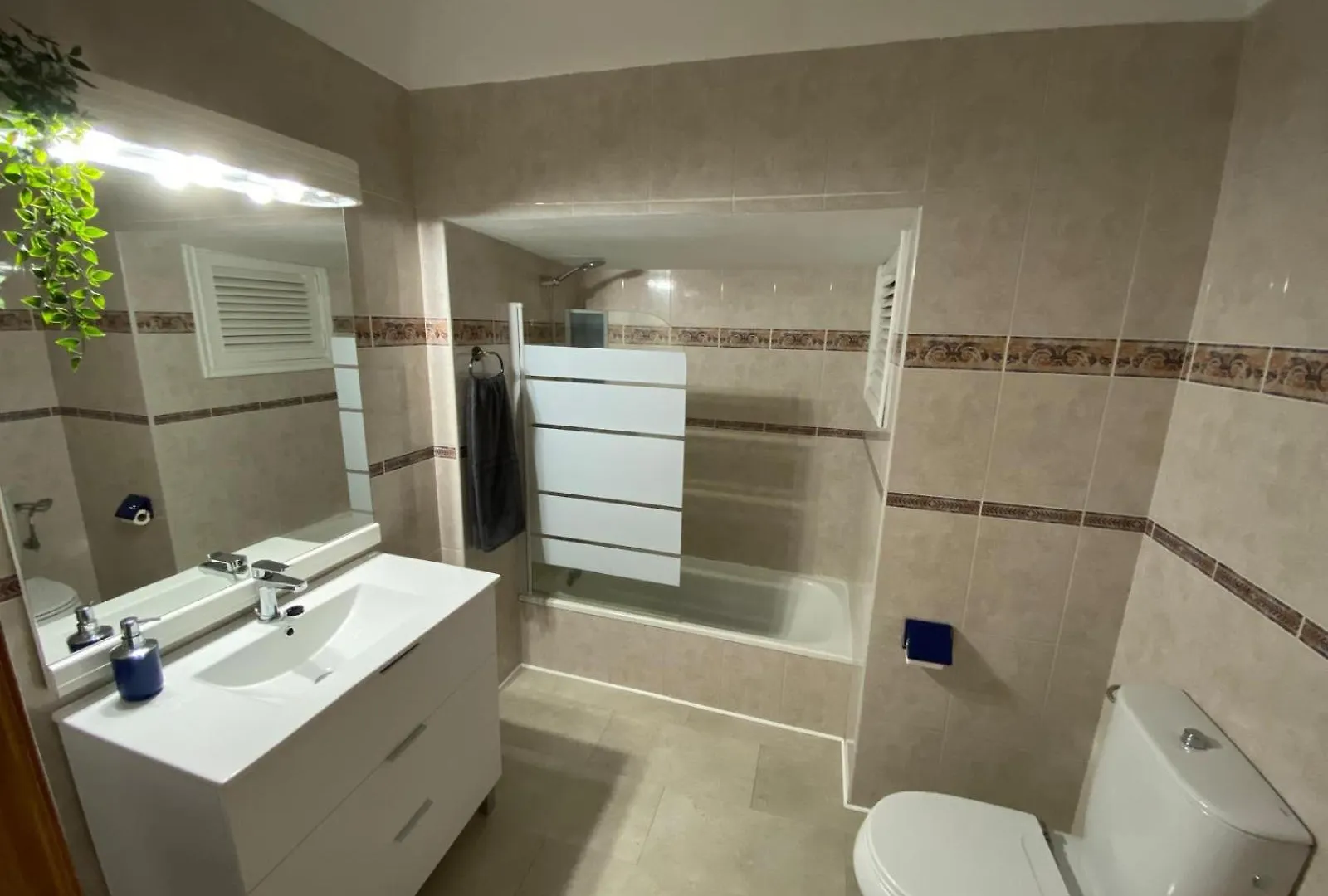 Apartamentos Playa Chica / Playa Las Gaviotas Santa Cruz de Tenerife Spagna